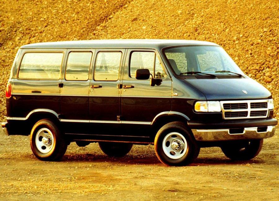  Dodge Ram Van Wagon 1994 года  (фото 21 из 22)